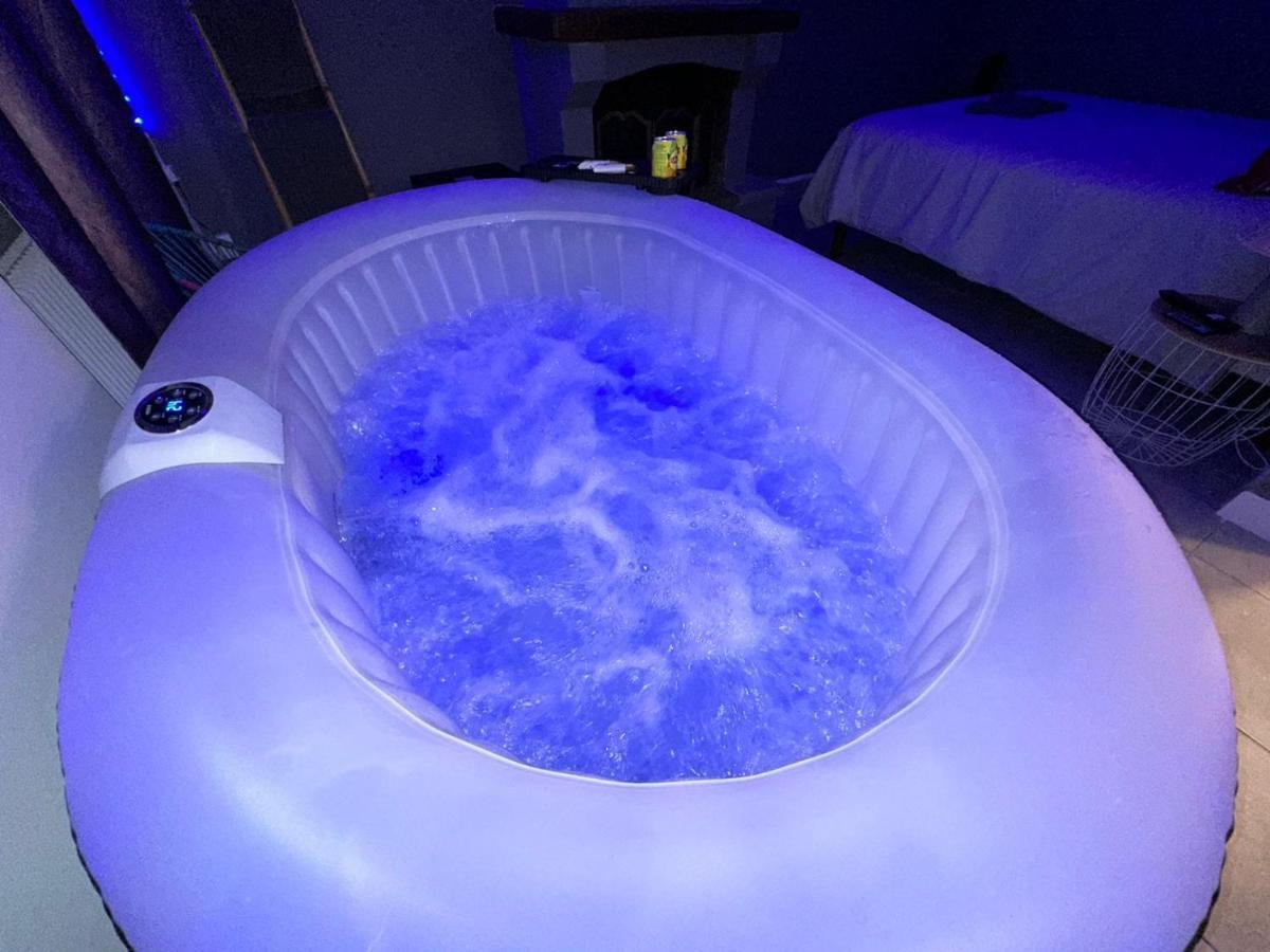 Love Room Avec Jacuzzi Proche Paris Et Roissy Cdg Persan Εξωτερικό φωτογραφία